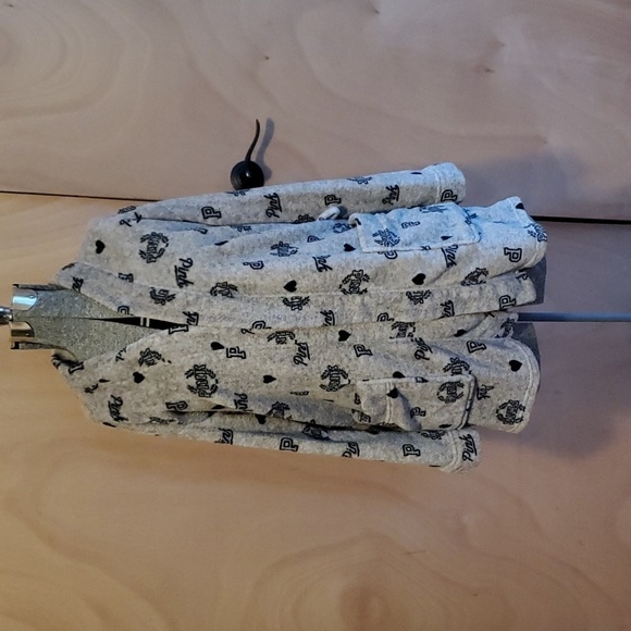 PINK Victoria's Secret Other - Pink Robe